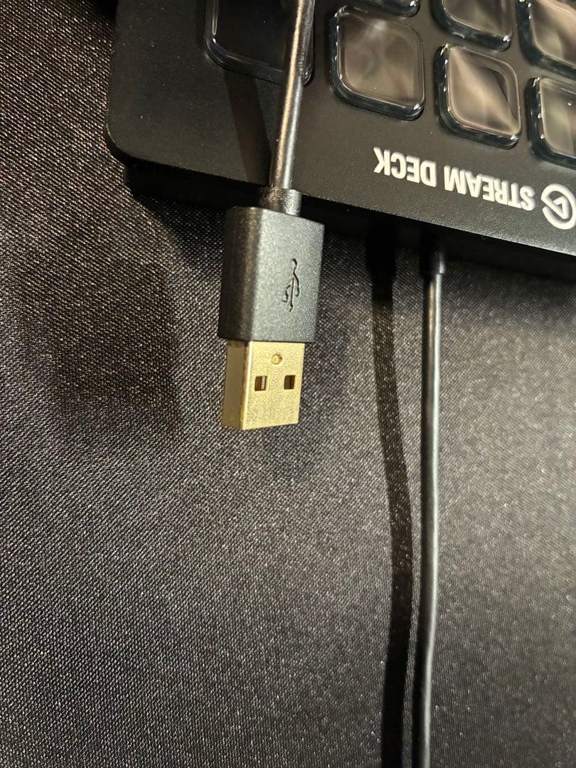 Elgato Stream Deck 本体 ＋純正スタンド 配信/動画編集に