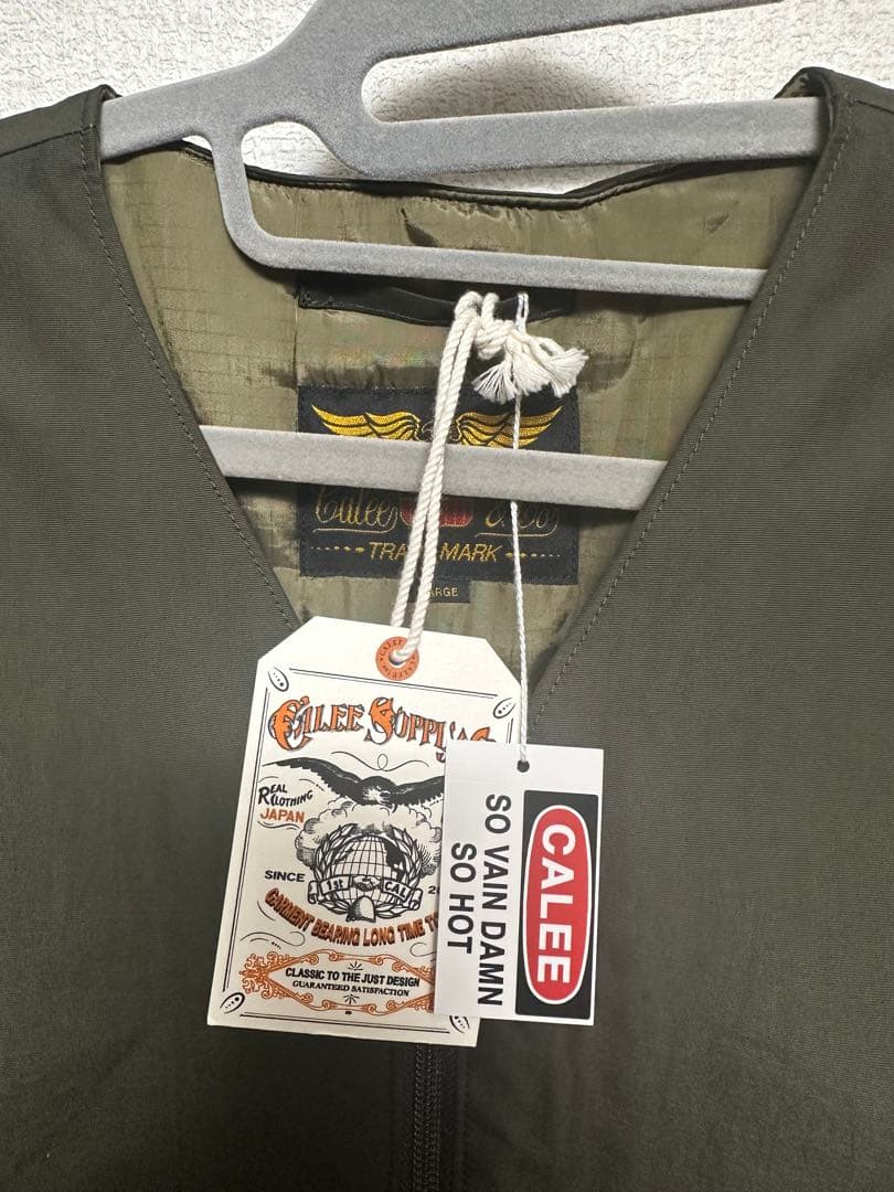 CALEE SO VAIN DAMN SO HOT ダウンベスト