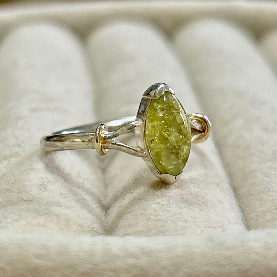 グロッシュラーガーネットのマーキスカボションカットk10小ワッカシルバーリング