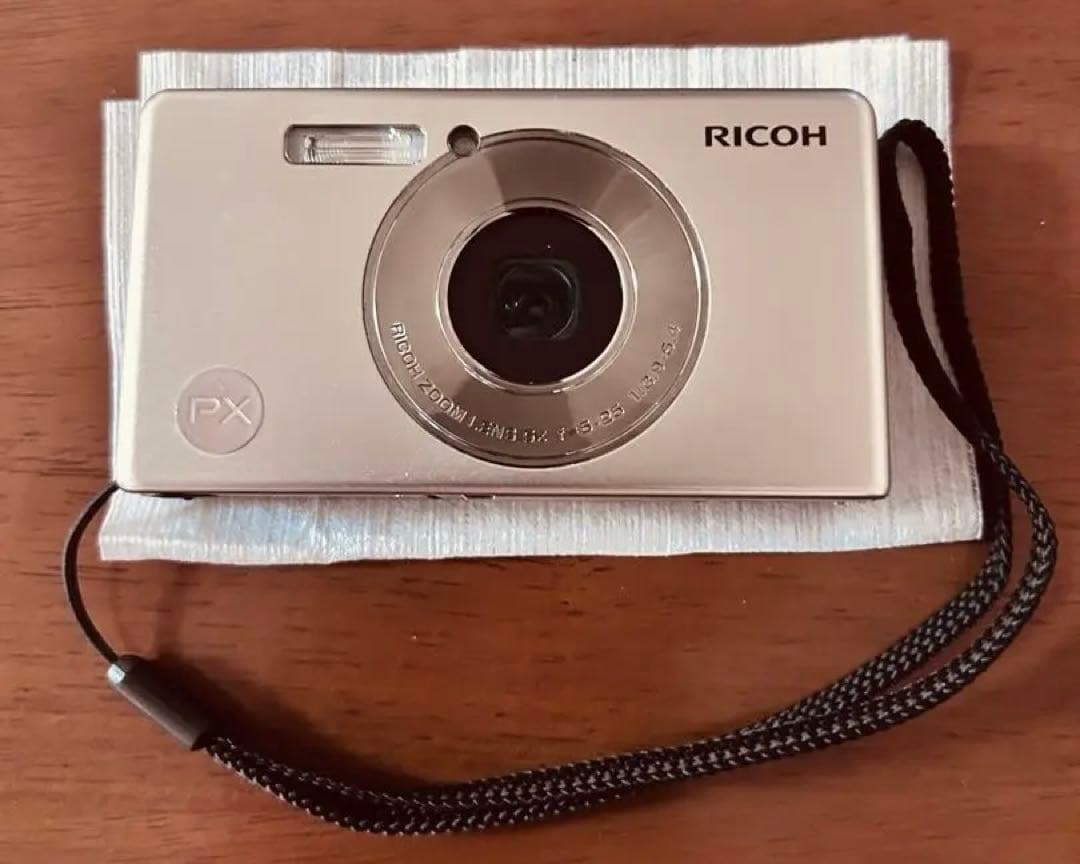 RICOH PX コンパクトデジタルカメラ　海中で使える中古！！