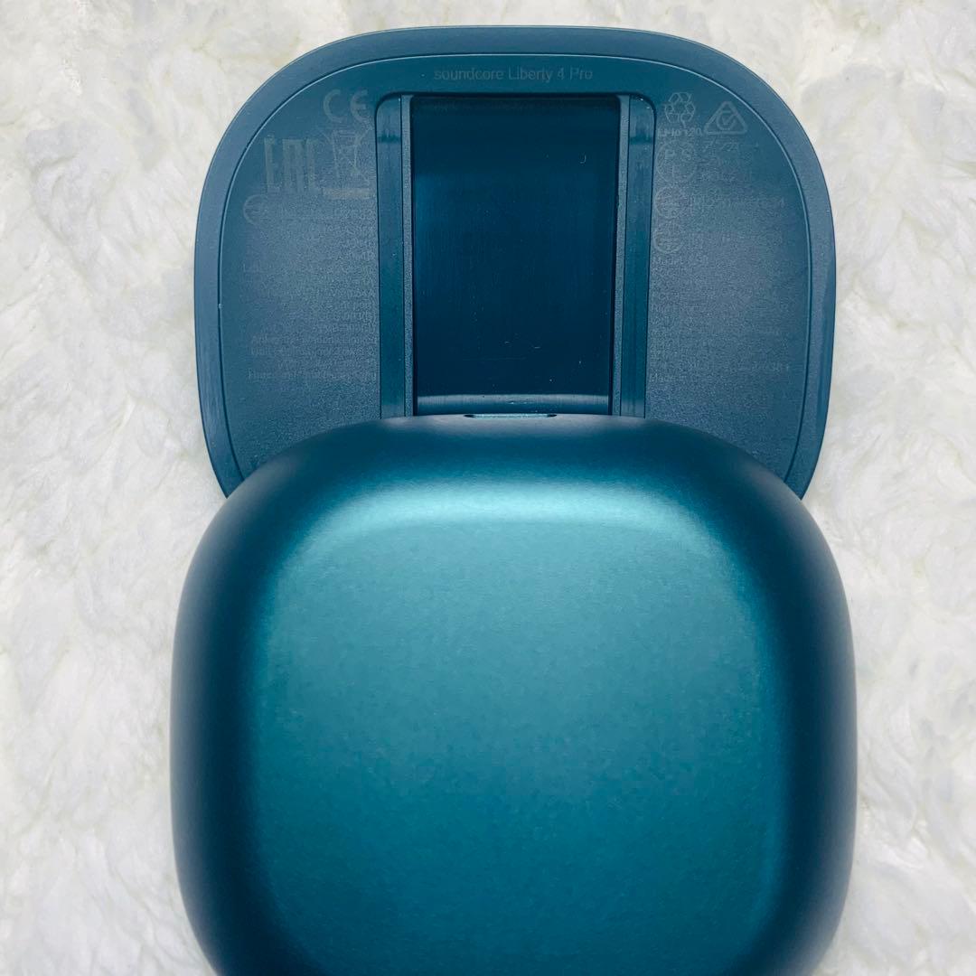 美品 Anker Liberty4Pro ディープグリーン 充電ケース　2