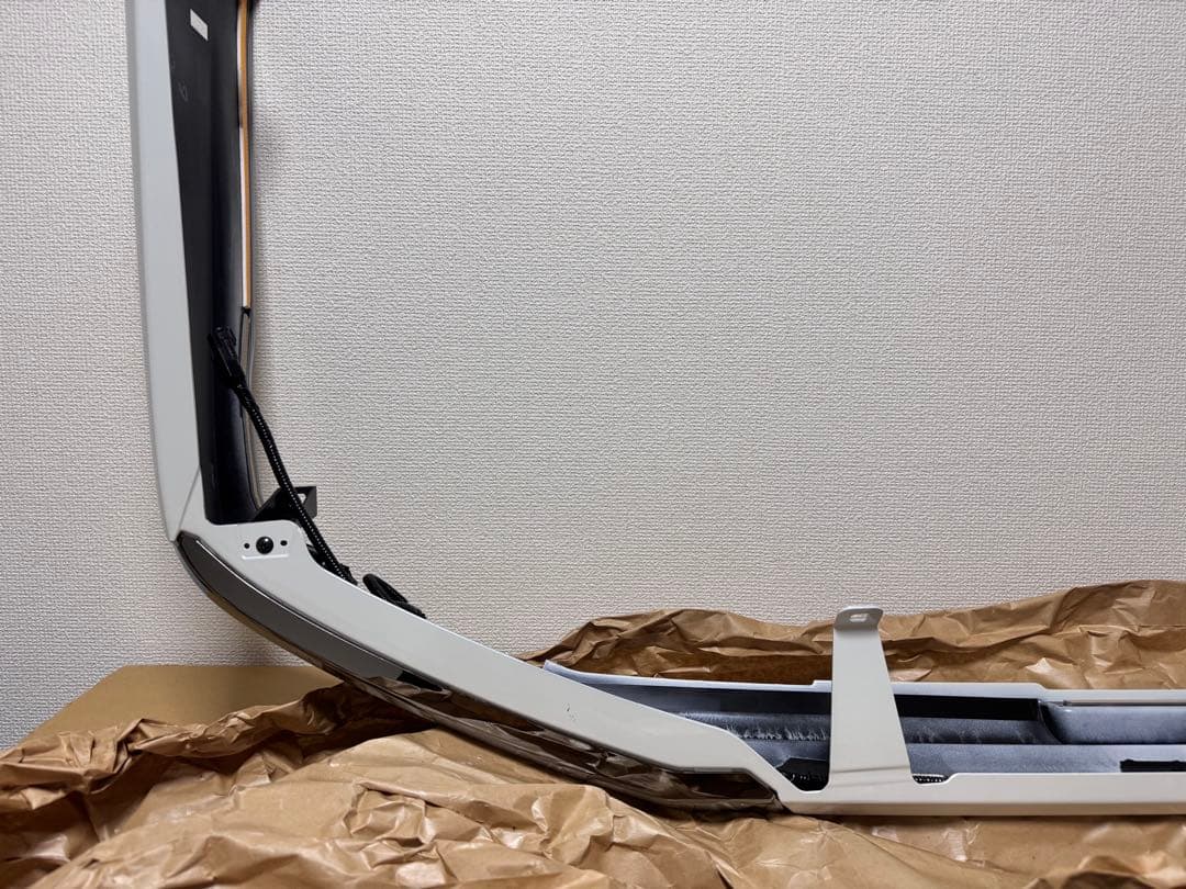 ハイエース　モデリスタ　フロントスポイラー