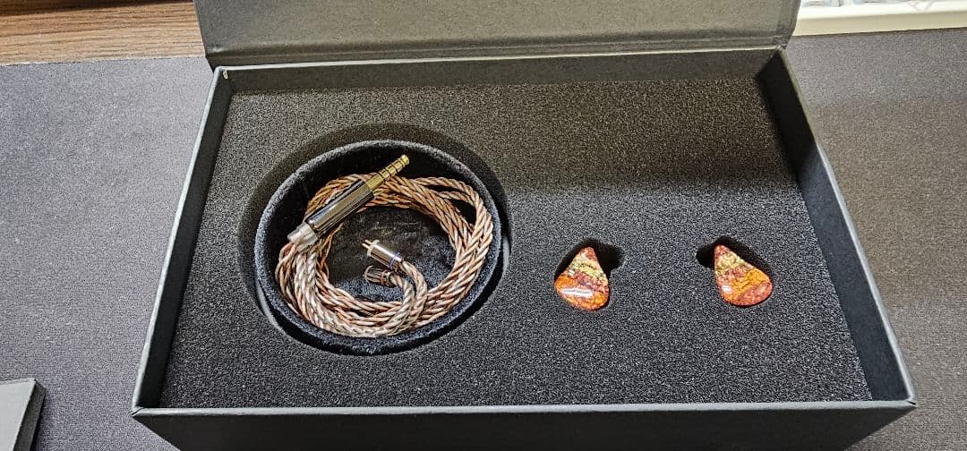 AFUL PERFORMER8 イヤホン 4.4mm