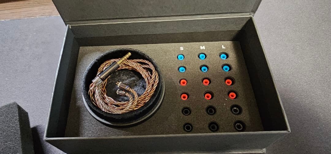 AFUL PERFORMER8 イヤホン 4.4mm