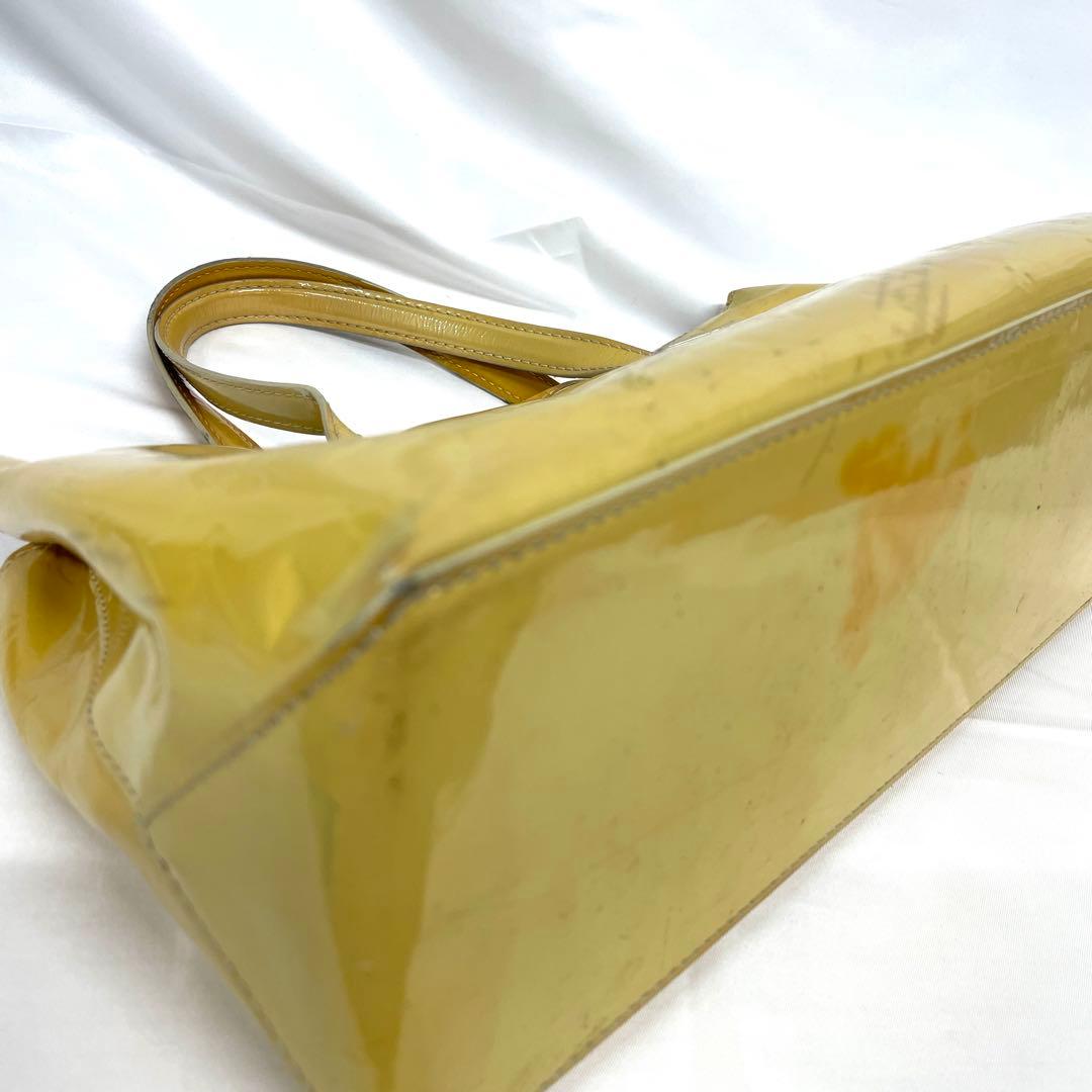 ルイヴィトン ハンドバッグ ヴェルニ ウィルシャー モノグラム イエロー