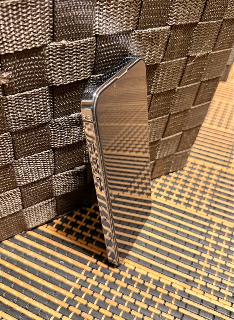 【美品】Apple iPhone 13 Pro 256Gシエラブルー本体