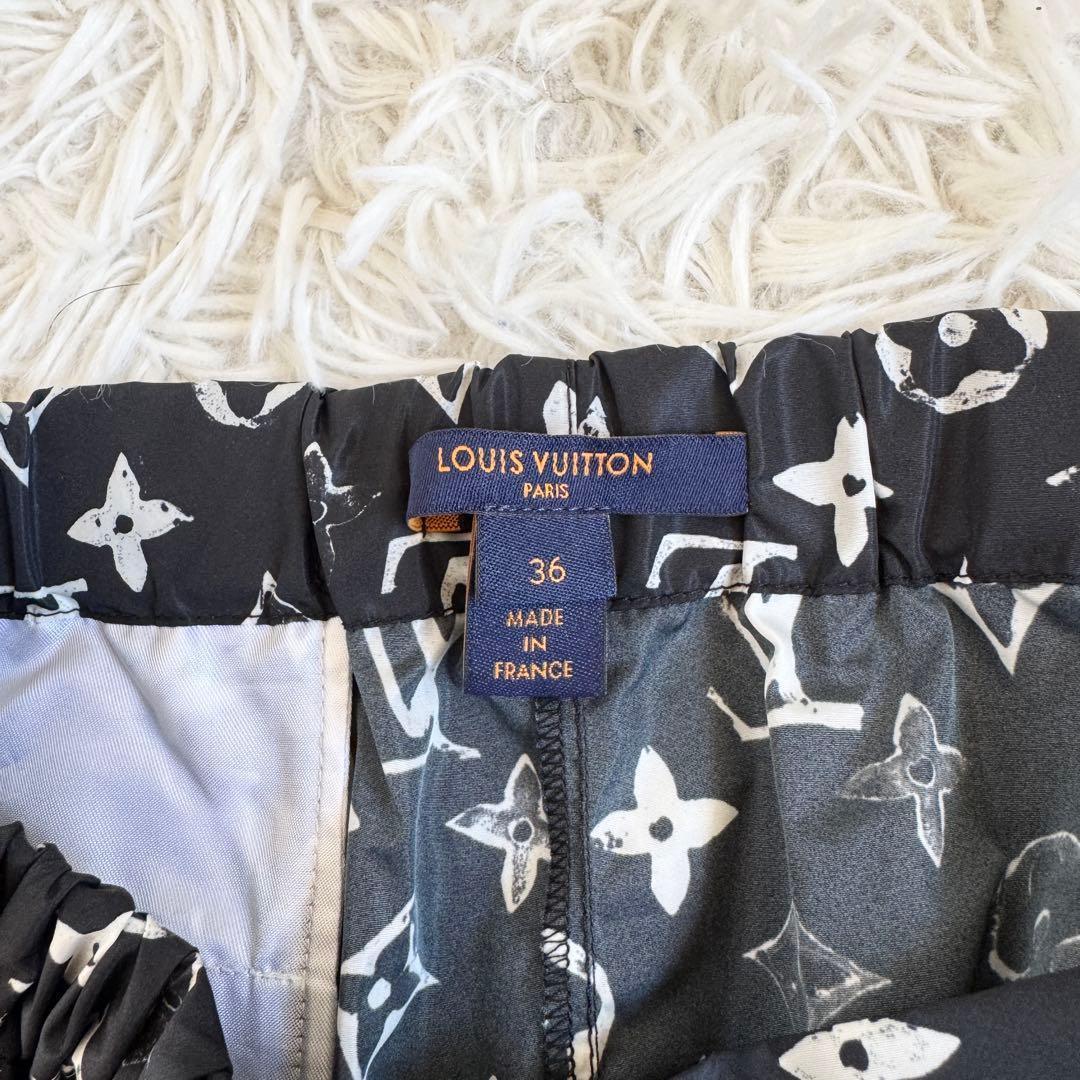 新品未使用　ルイヴィトン　ショートパンツ　モノグラム　総柄　ブラック　Sサイズ