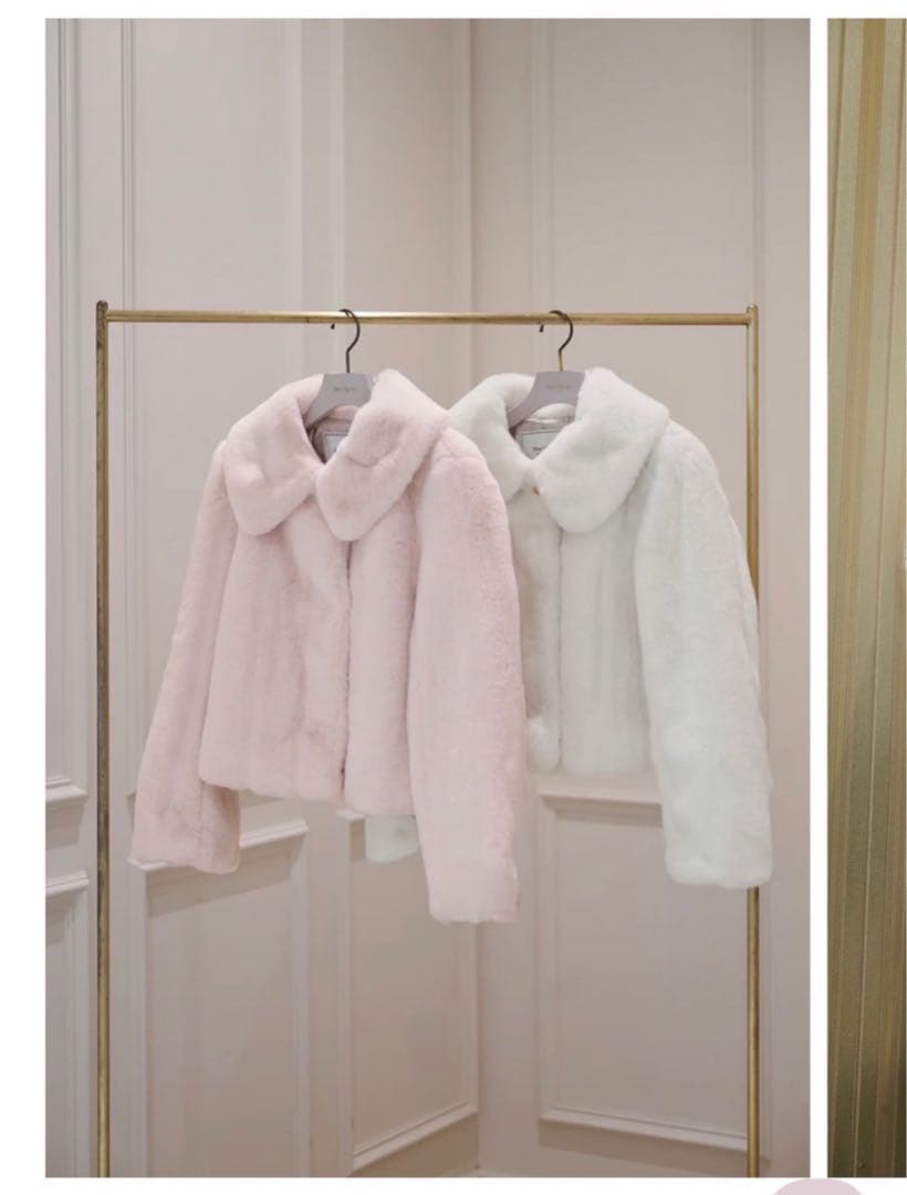 値下げしました！Winter Love Faux Fur Coat