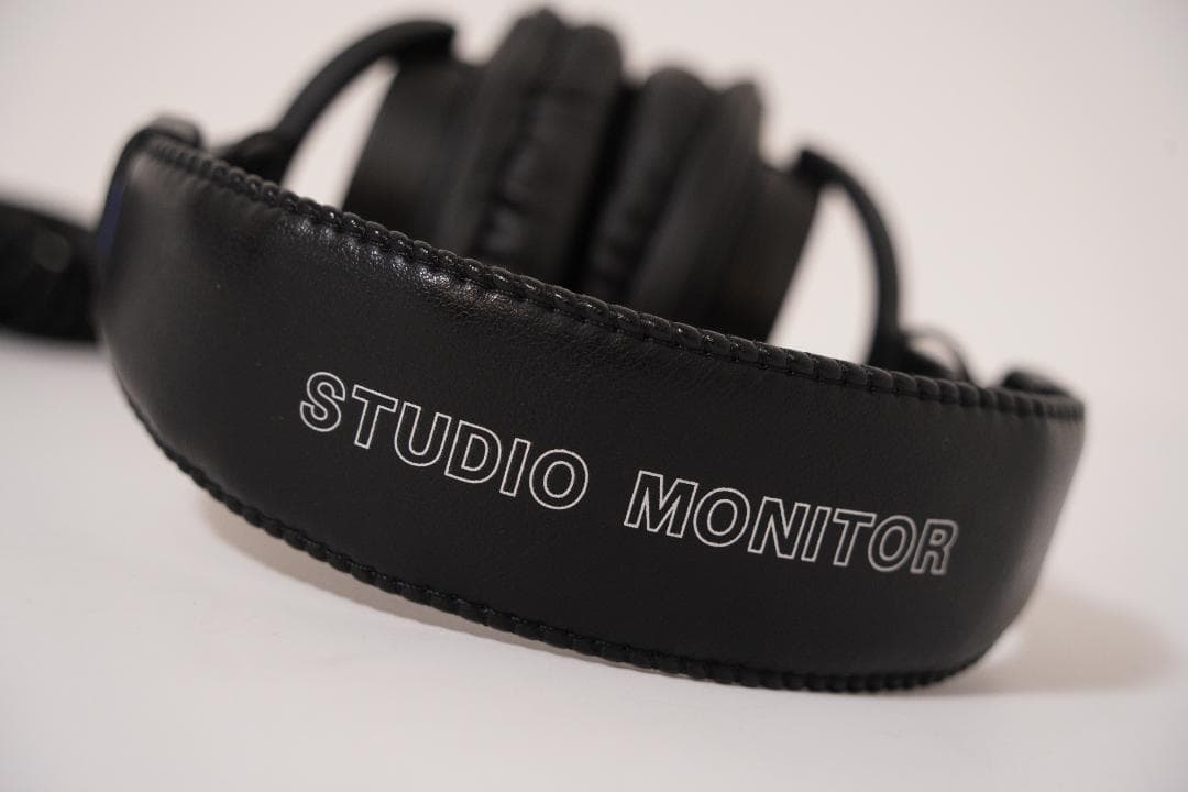 SONY ソニー MDR-7506 密閉型モニターヘッドホン（本体のみ）