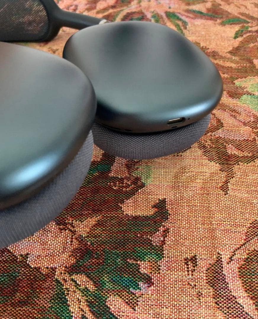 munchAirPods Max ミッドナイト Model