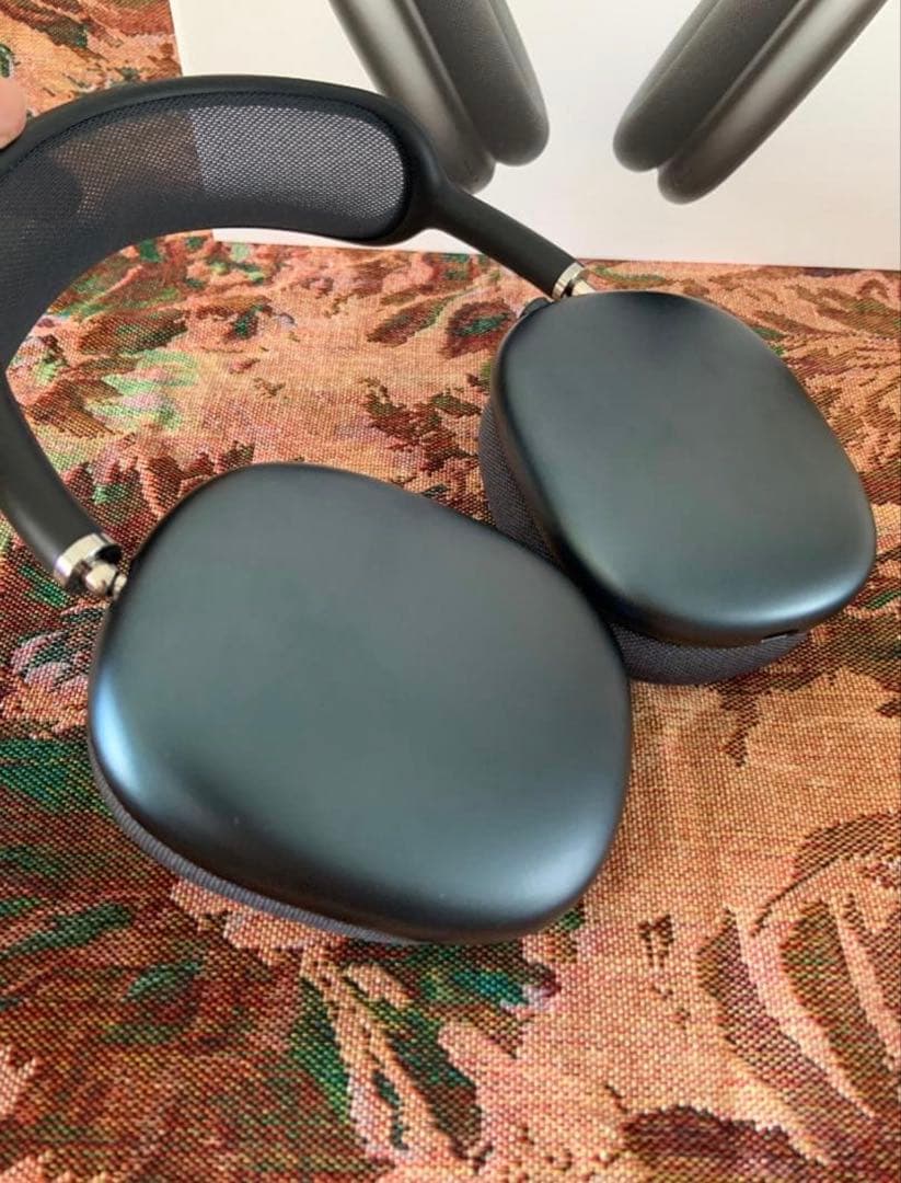 munchAirPods Max ミッドナイト Model