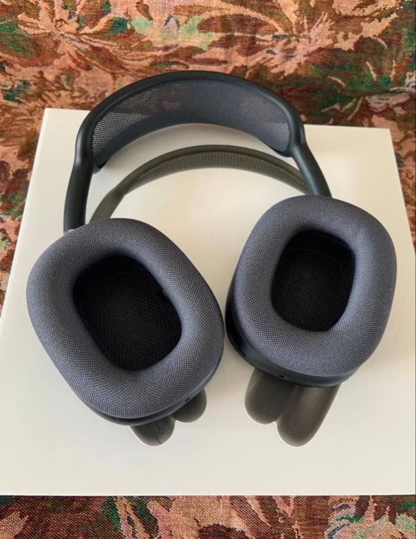 munchAirPods Max ミッドナイト Model