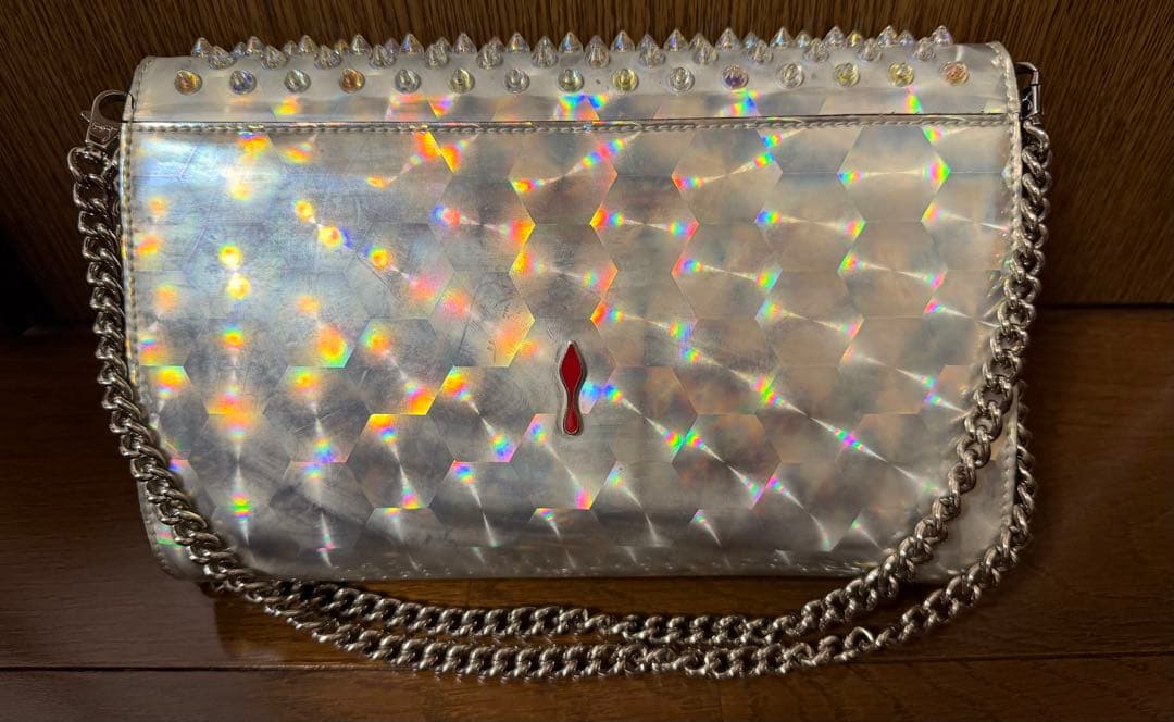 Christian Louboutin スタッズ付きシルバークラッチバッグ