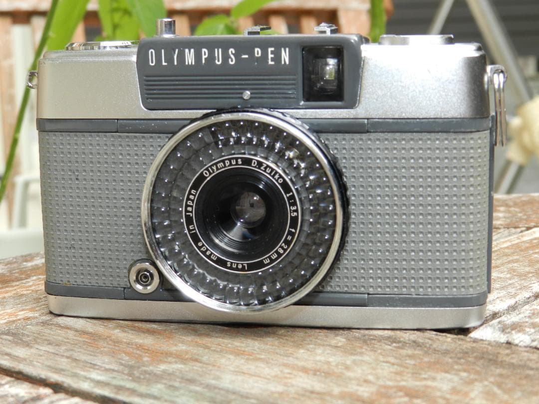 美品　Olympus Pen EE-2 コンパクトフィルムカメラ　即撮影可