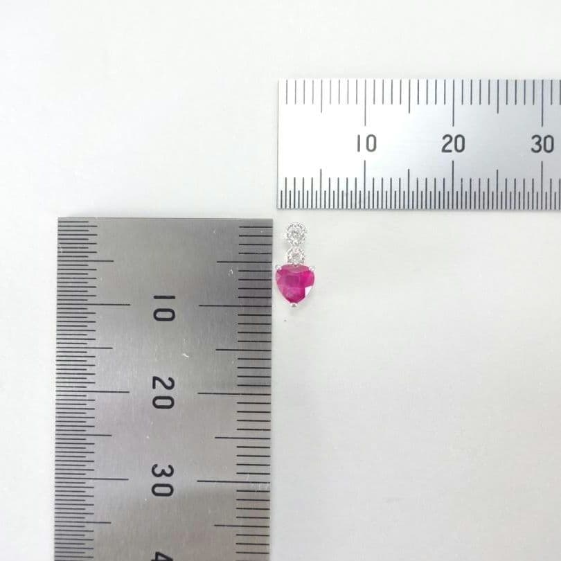 【美品】ルビー　ダイヤモンド　ペントップ　0.36/0.03ct　プラチナ