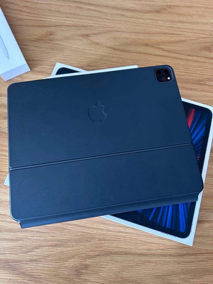 【美品】iPad Pro 12.9 第5世代 512GBスペースグレイ