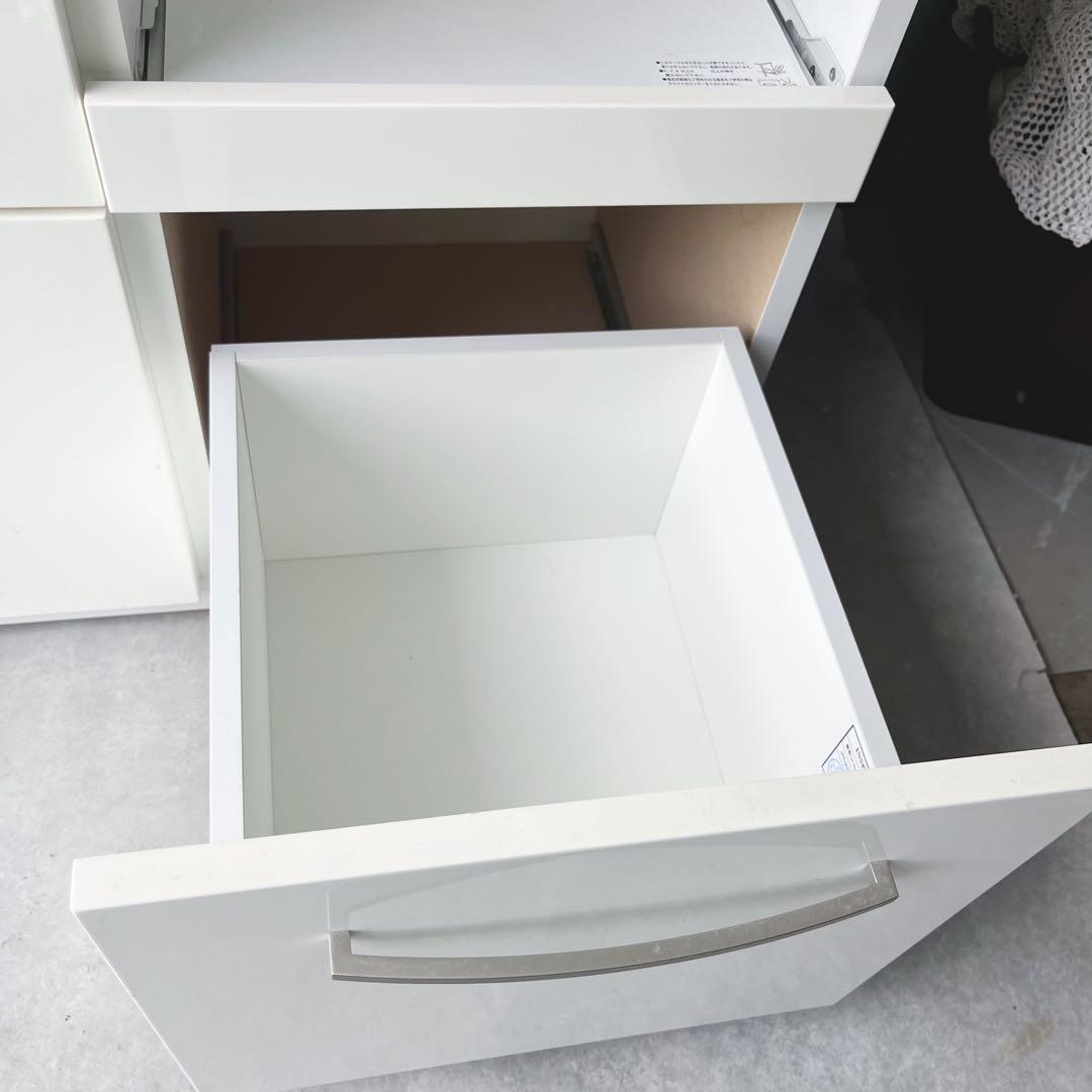 送料無料！ニトリ 北欧風おしゃれホワイトキッチンボードw120✨