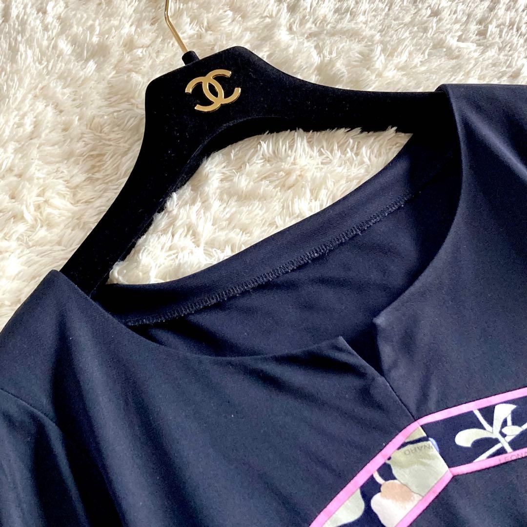 【大きいサイズ】レオナール 近年 カンカン チュニック 花柄 フラワートリム 黒