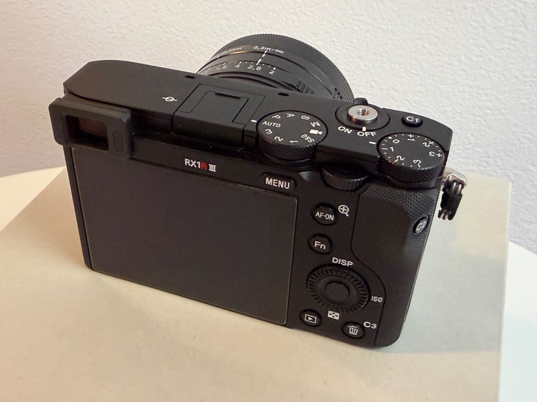 【新品同様】SONY RX1R III (DSC-RX1RM3) メーカー保証付