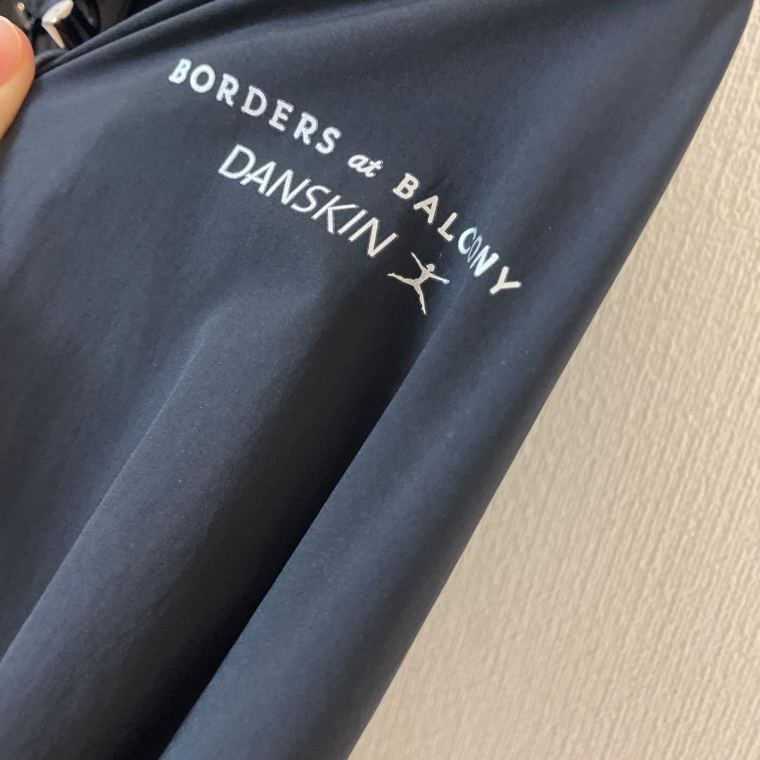 【美品】DANSKIN フード付きジャケット ブラック/ストライプ