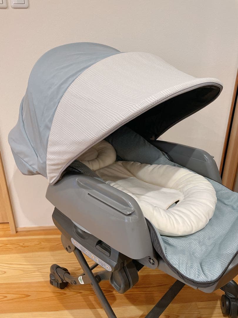 【美品＊ハイグレードモデル】コンビ ネムリラ オートスウィング　電動