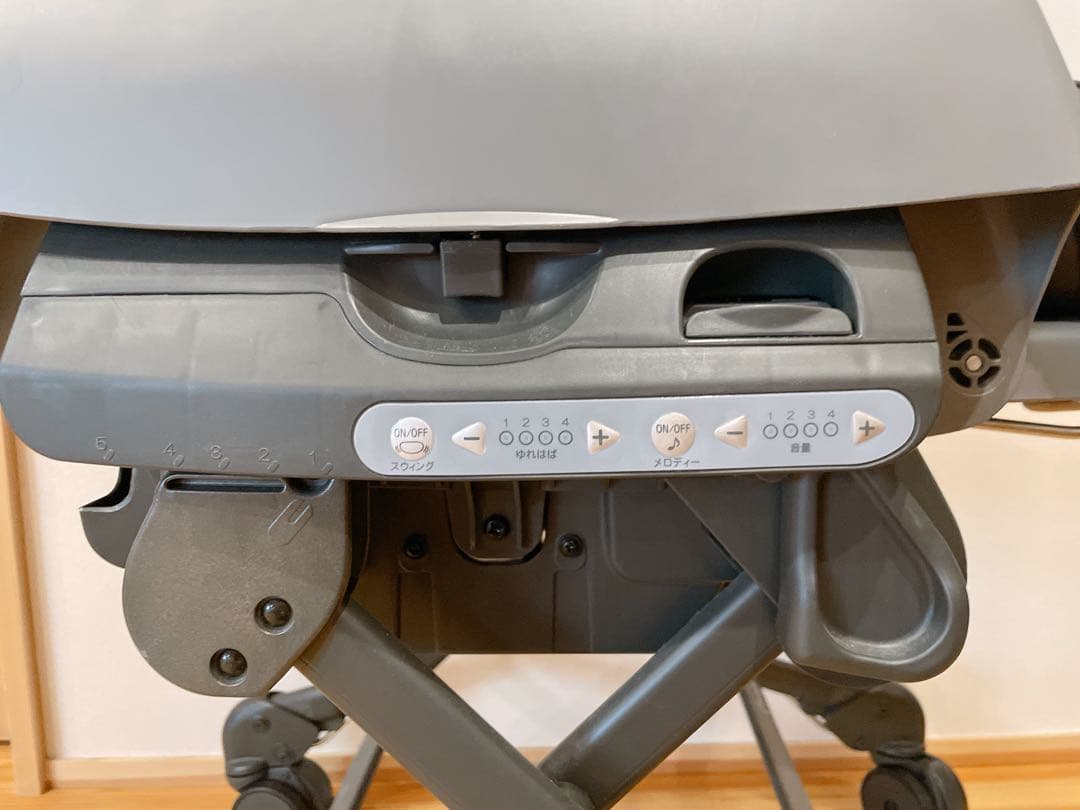 【美品＊ハイグレードモデル】コンビ ネムリラ オートスウィング　電動