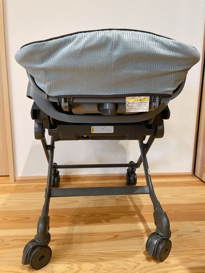 【美品＊ハイグレードモデル】コンビ ネムリラ オートスウィング　電動