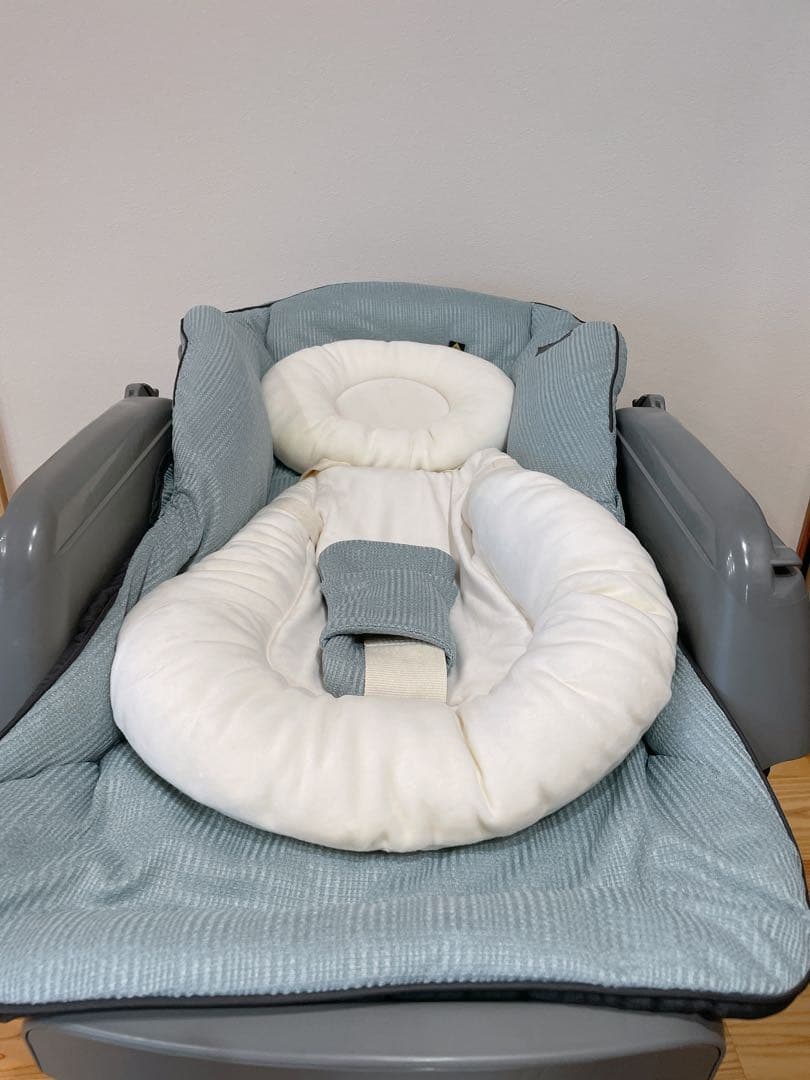 【美品＊ハイグレードモデル】コンビ ネムリラ オートスウィング　電動