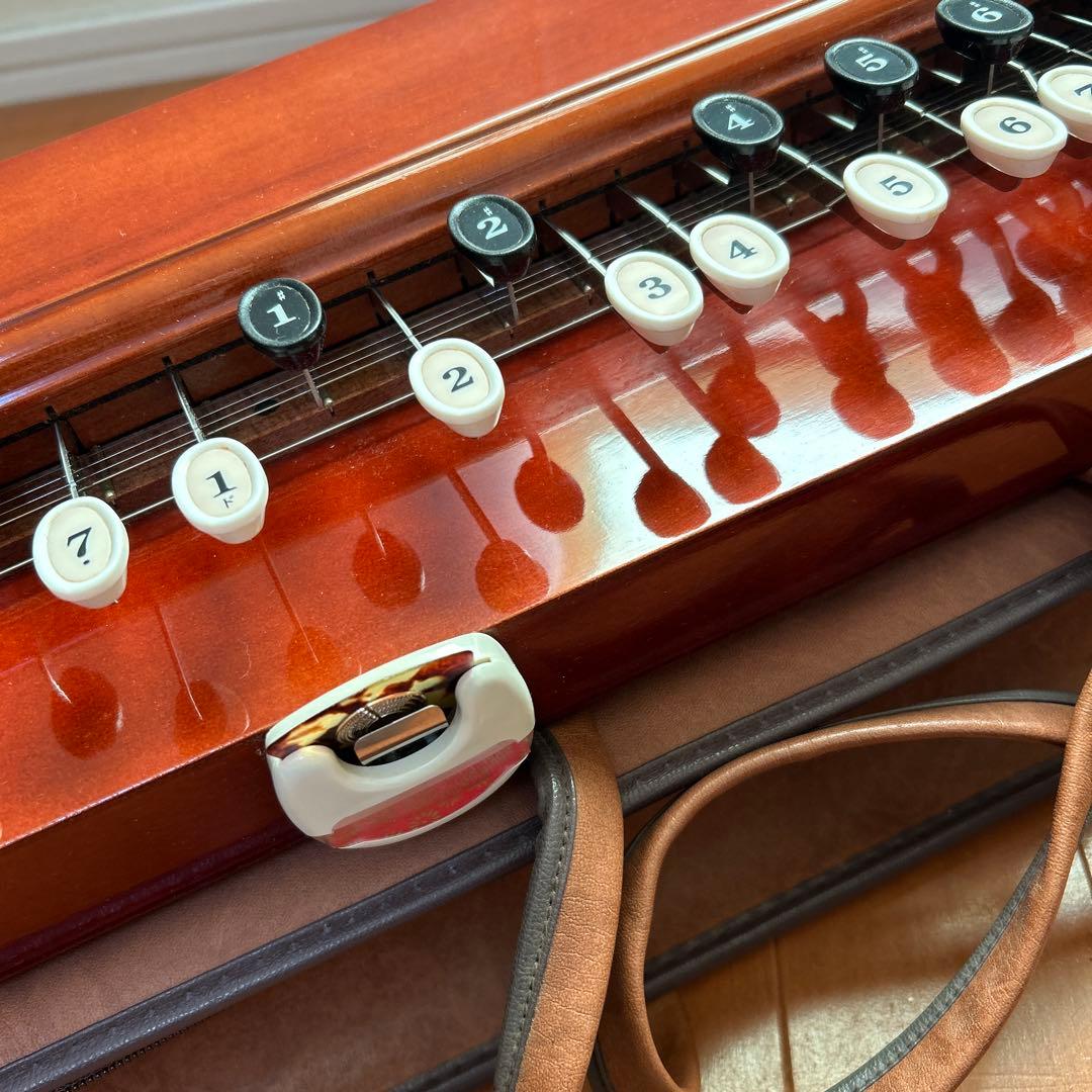 Suzuki 大正琴　蘭ソプラノ　砂丘　木製 ケース付き