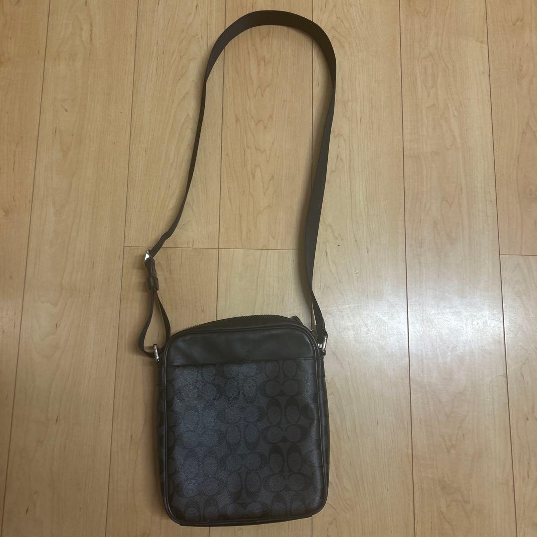 COACH ブラック モノグラム ショルダーバッグ
