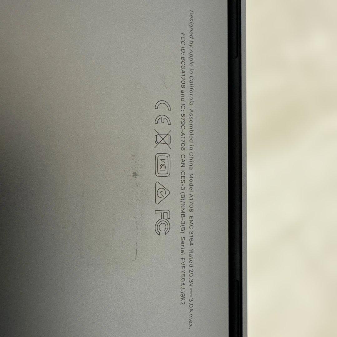 MacBook本体 MacBook Pro2017 13inch 16GB256GB