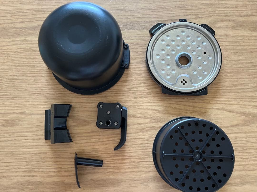 シャープ　ヘルシオ ホットクック 自動調理鍋 KN-HW10E