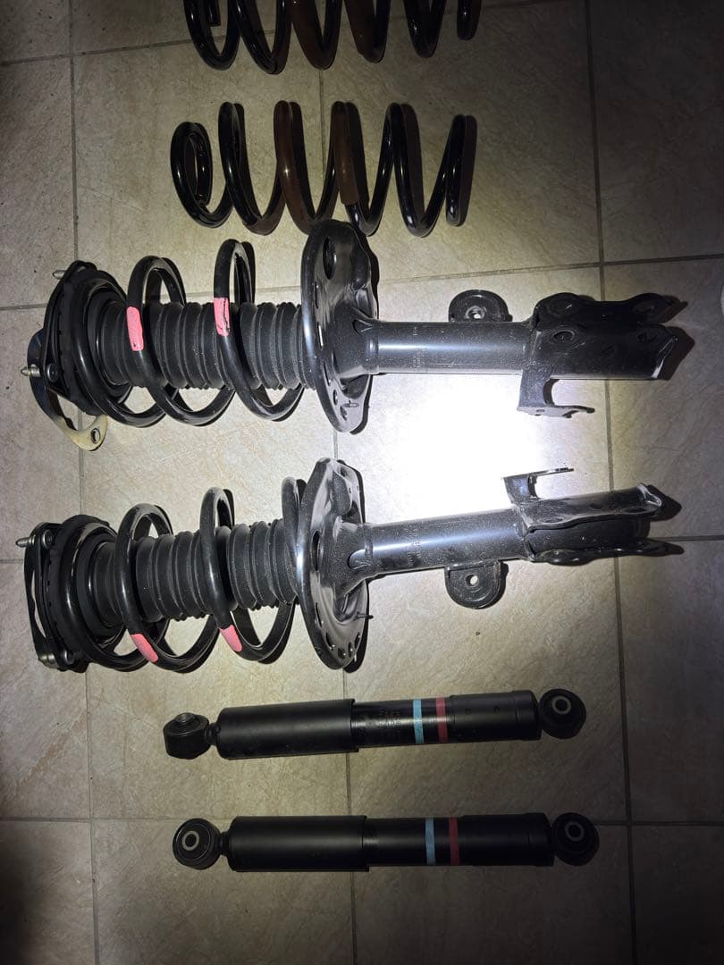 マーサ トヨタ ハリアー　（60）系後期純正サスペンション（前後セット）