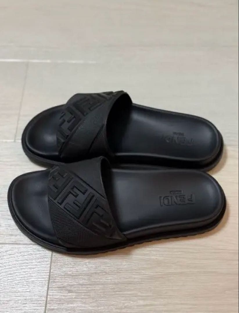 最安値　FENDI サンダル スライド フェンディ