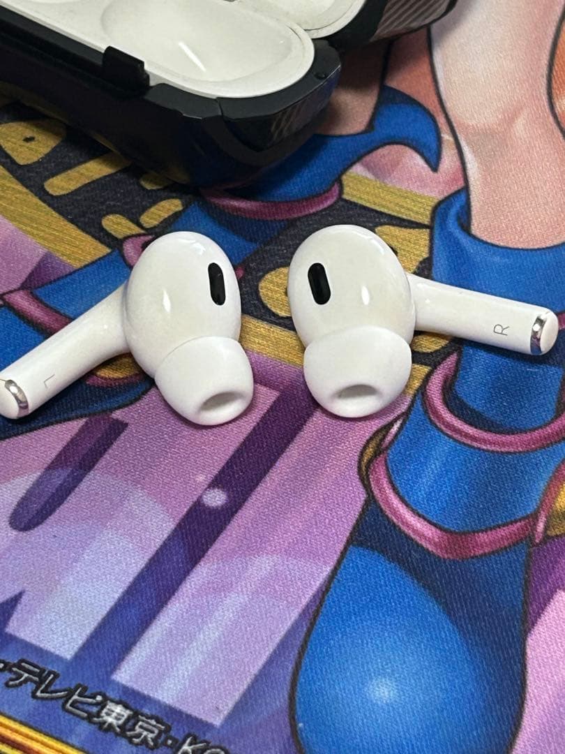 AirPods Pro2 本体 AppleCare付き　ESR製ケース付き
