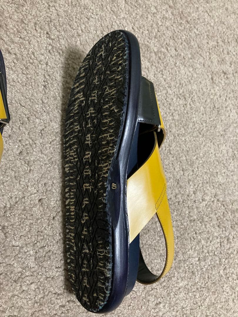 【試着のみ未使用】MARNIフスベットサンダル　BLACK+GOLD サイズ40