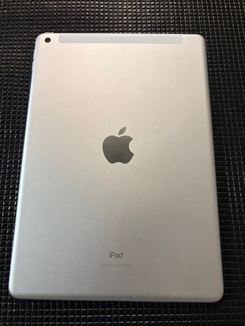 iPad 第9世代 SIMフリー 64GB バッテリー最大容量99.9%