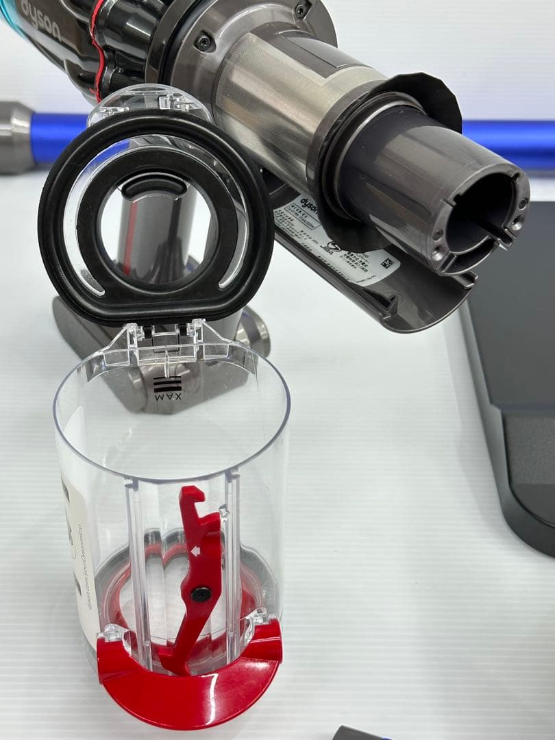 2024年製　ダイソン掃除機　SV21 本体　ヘッド　パイプ　充電器　セット