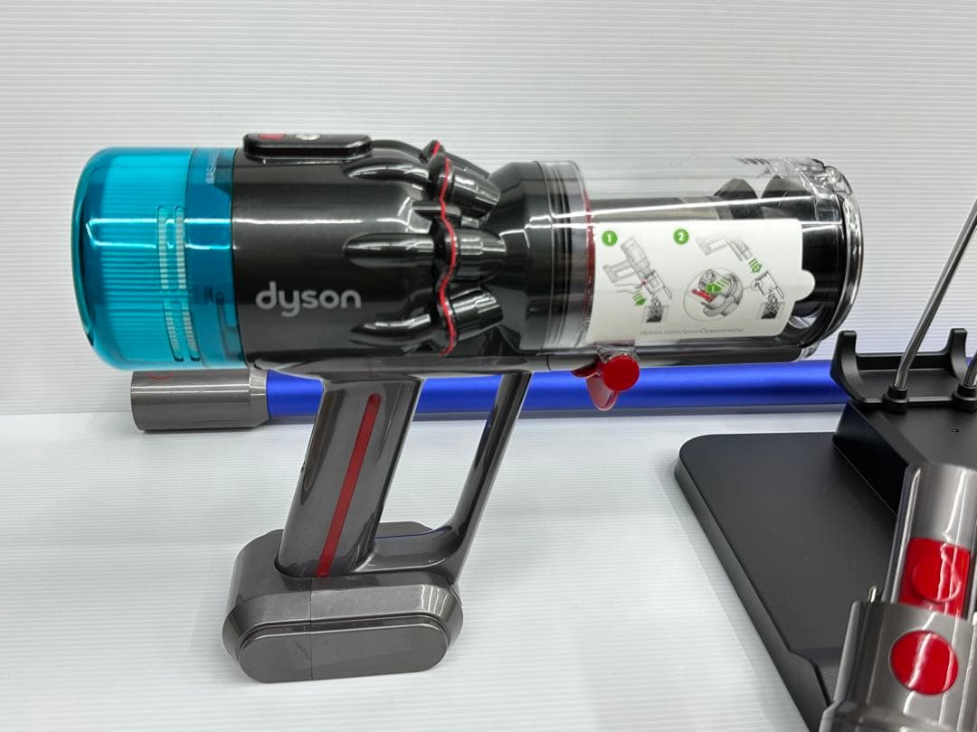 2024年製　ダイソン掃除機　SV21 本体　ヘッド　パイプ　充電器　セット