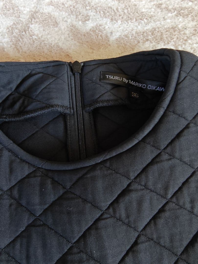 美品　TSURU By MARIKO OIKAWA ペプラム　黒
