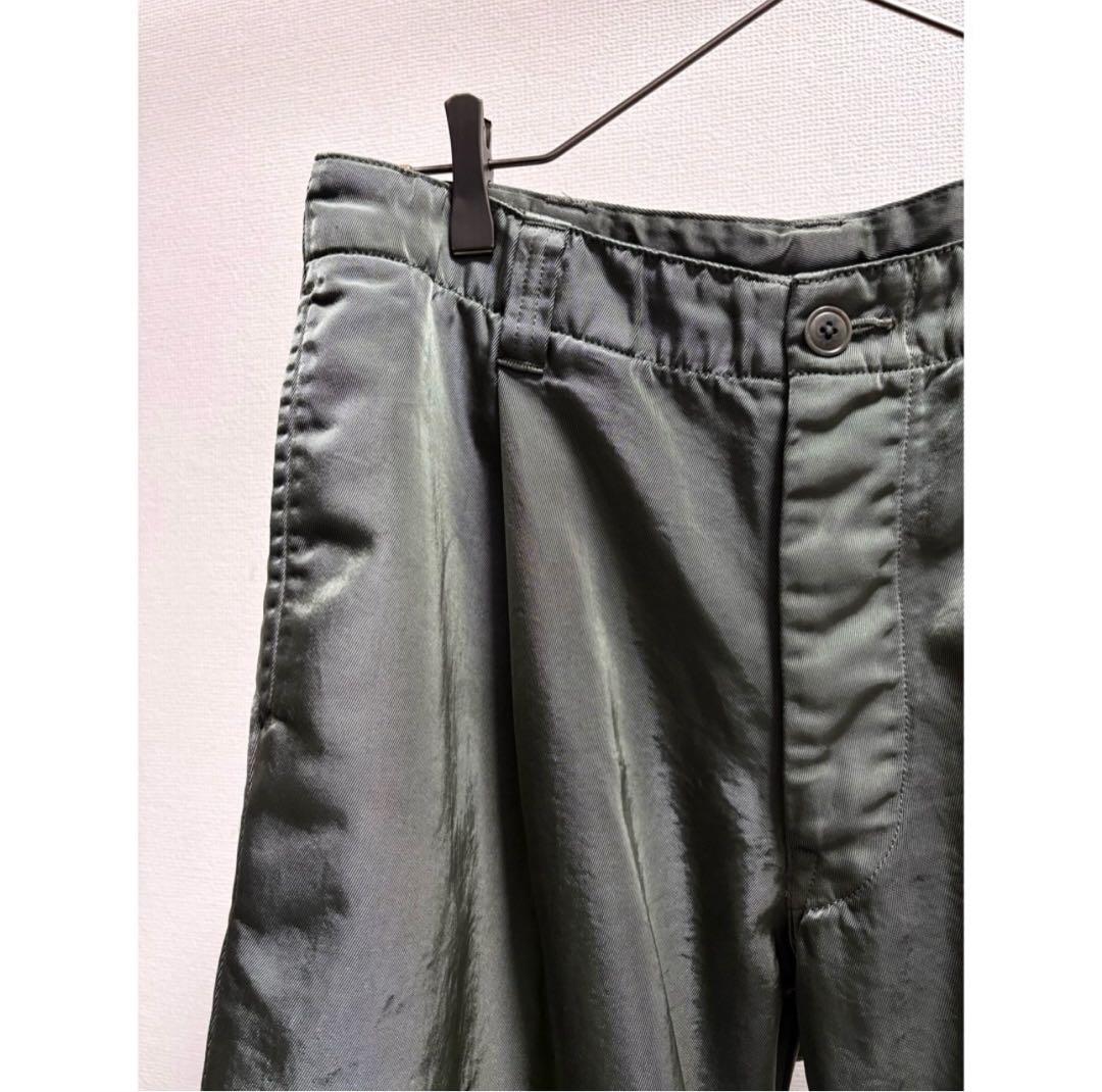 BRU NA BOINNE \"光沢感\" セージグリーン タイタンクロス パンツ