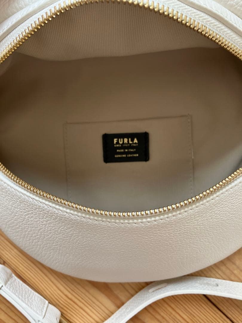 FURLA バッグ