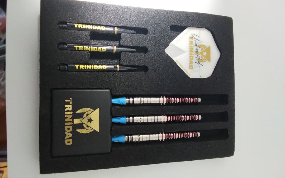 m*i様 TRiNiDAD GOMEZ TYPE 16!極美品!新品同品！ダーツ