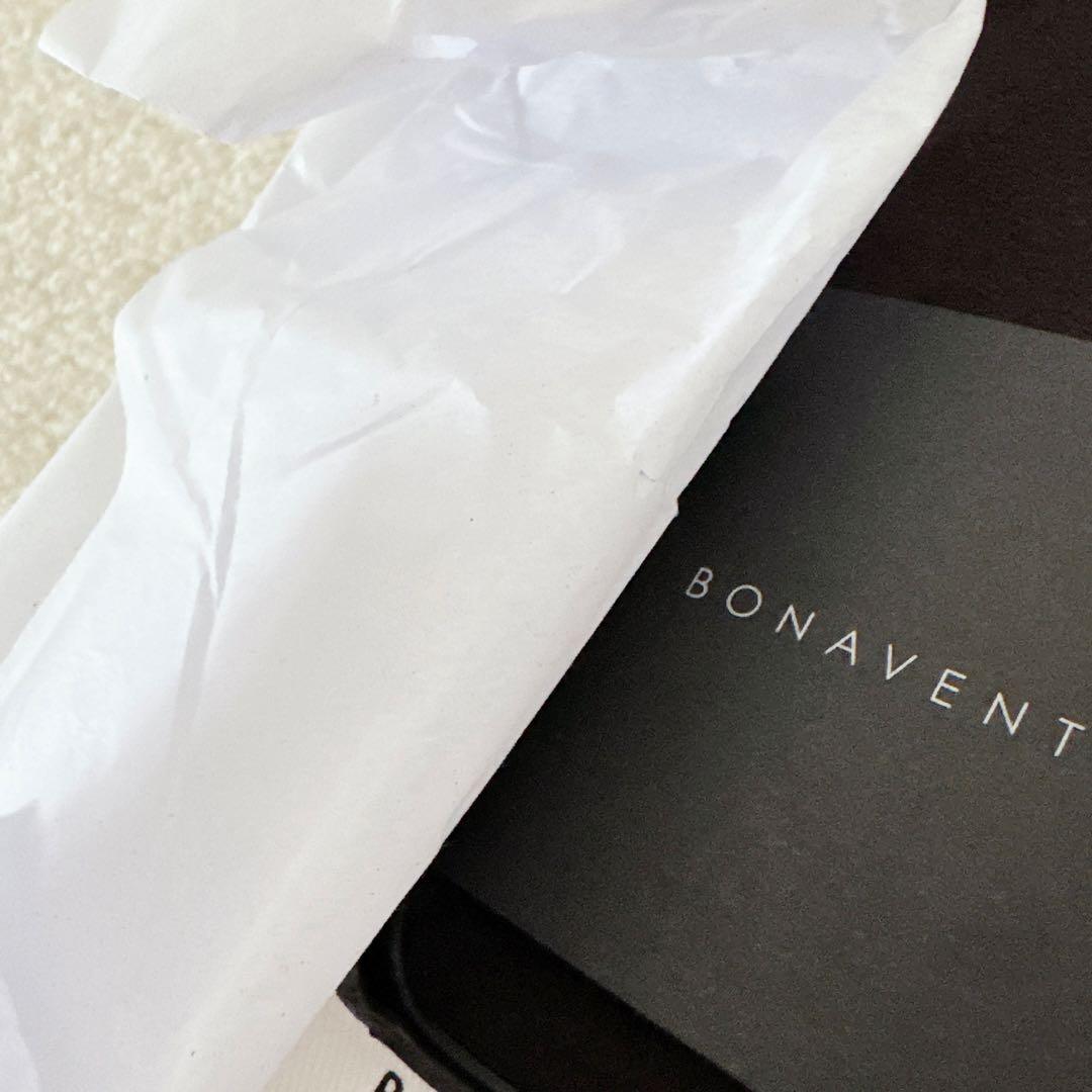 新品◎ボナベンチュラ オーダー品 ホワイト iPhone15pro