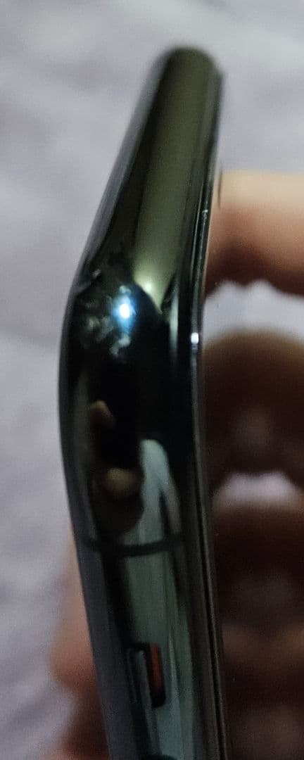 iPhone 11 pro 64gb ミッドナイトグリーン バッテリー 77％