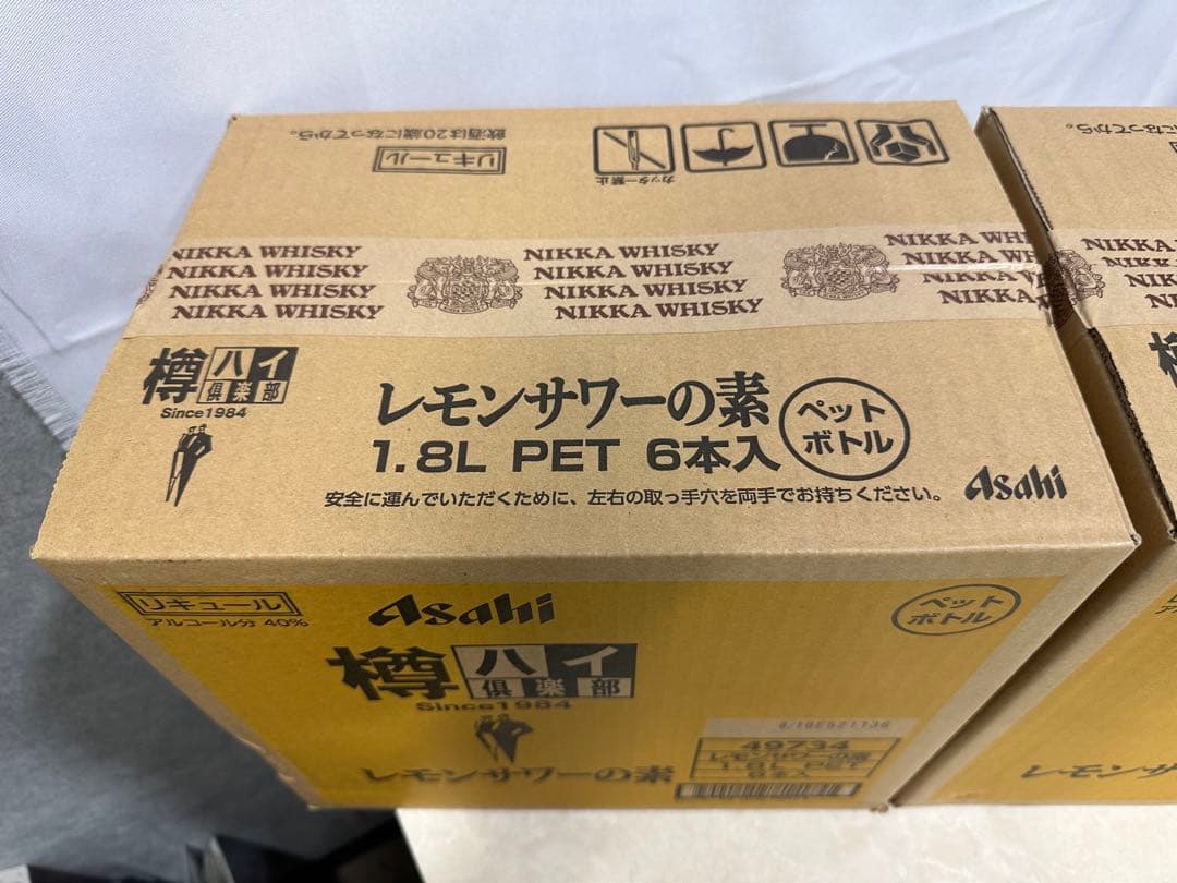 3) 格安！アサヒ「樽ハイ倶楽部レモンサワ一の素 1800ml」の12本セット