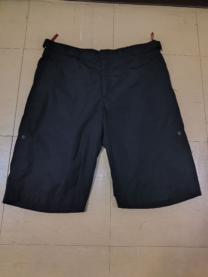 プラダスポーツ ナイロンハーフパンツ