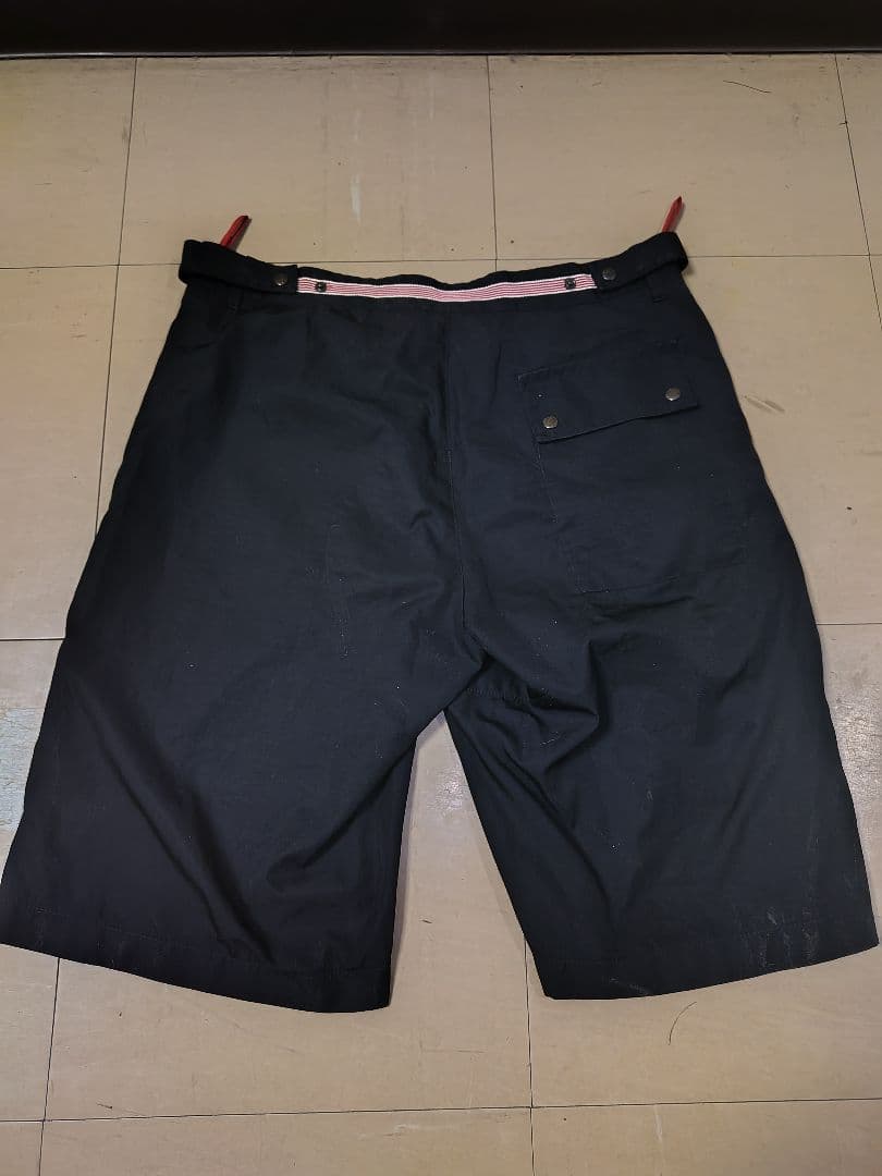 プラダスポーツ ナイロンハーフパンツ