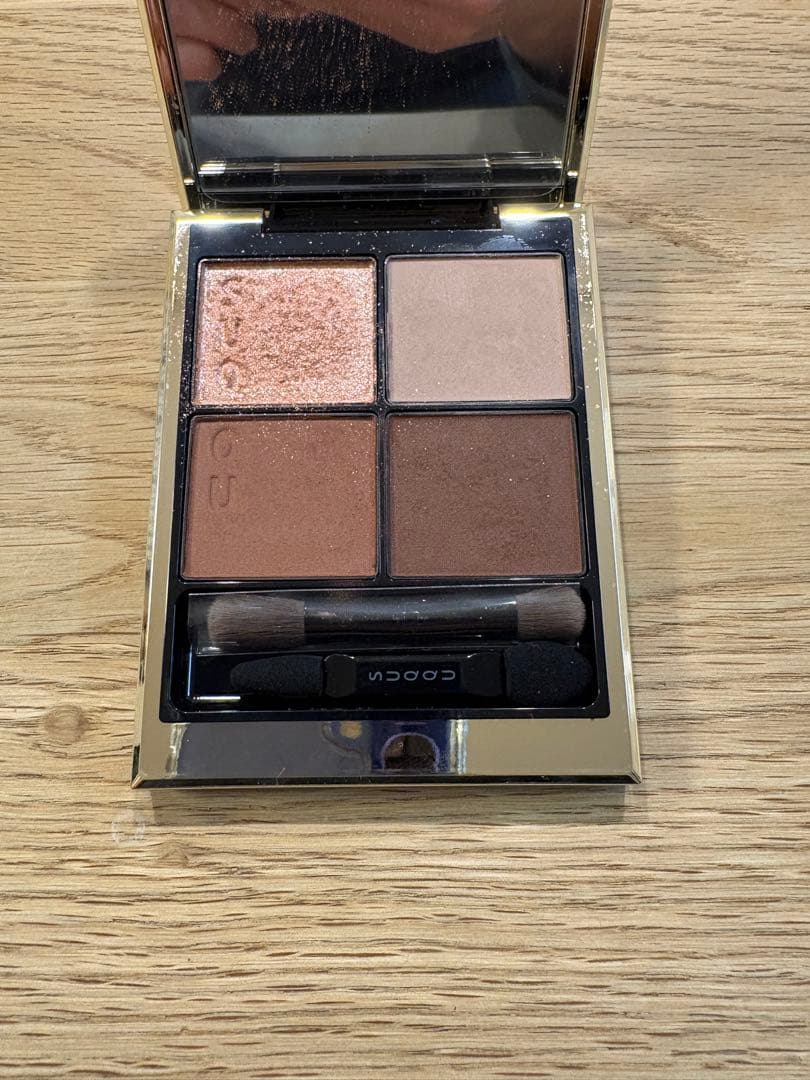 SUQQU シグネチャー カラーアイズ　S02 霜華