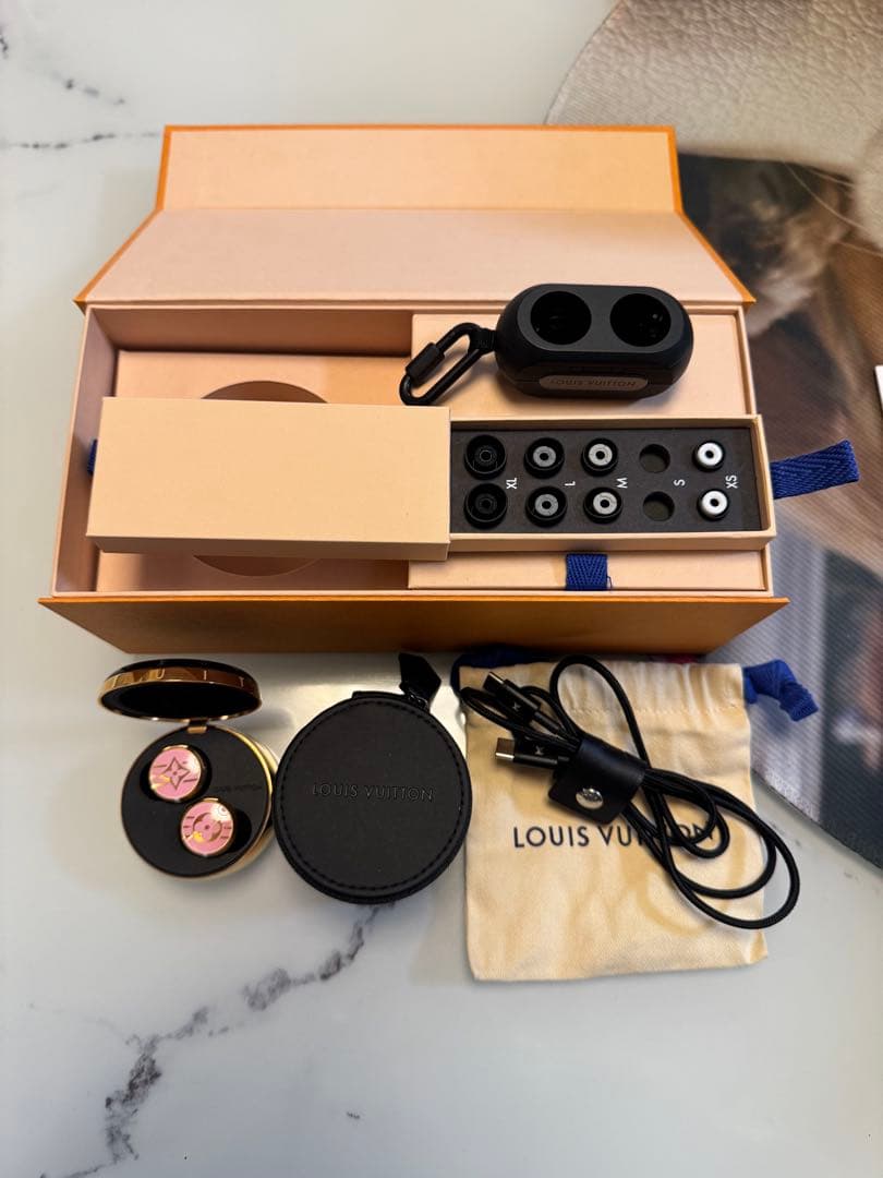 Louis Vuitton ワイヤレスイヤホン